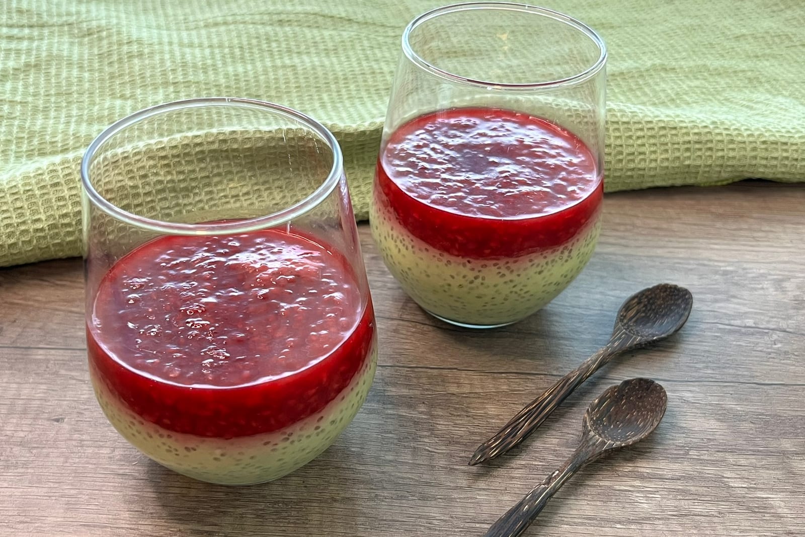 Matcha chia puding